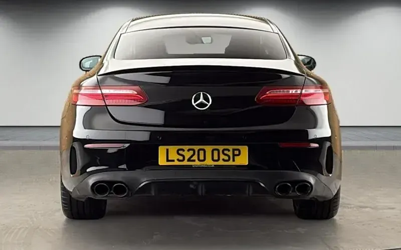 Begagnad Mercedes E400 AMG line 340 HK (250 kW) 2019 Svart Sportkupé
