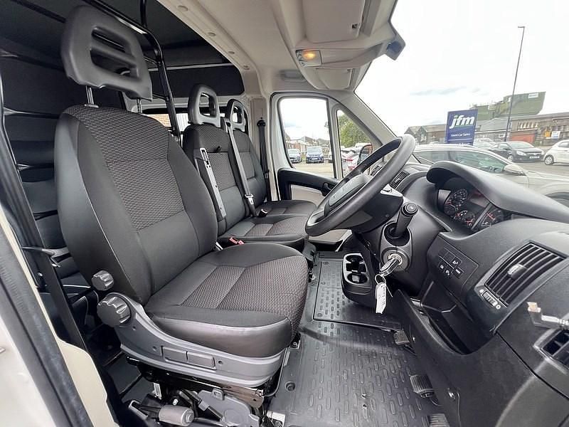 Usado Citroën Relay 130 CV (95 kW) 2017 Blanco Van