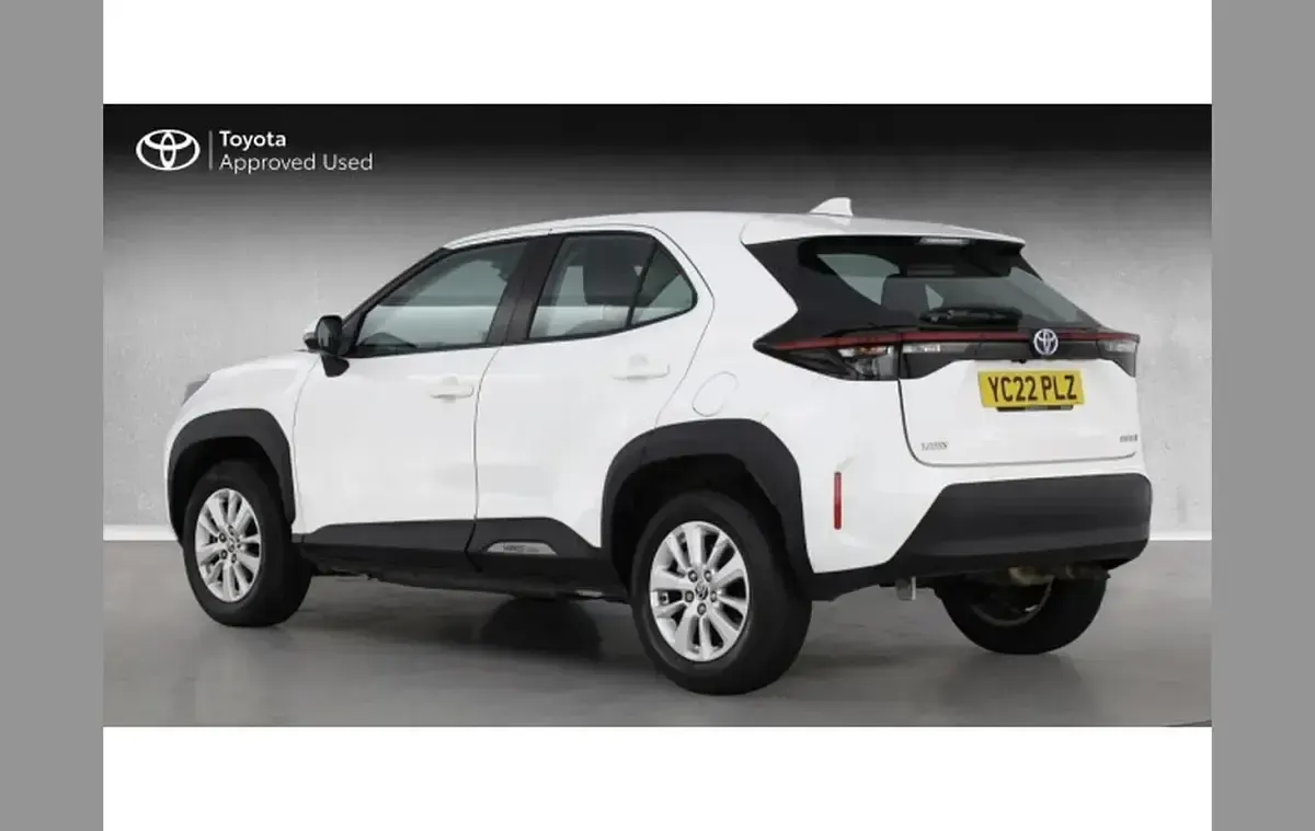 Used Toyota Yaris Cross 116 HP (85 kW) 2022 White SUV