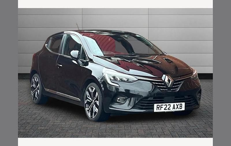 Used Renault Clio V Version S 90 HP (66 kW) 2022 Diamond black Hatchback