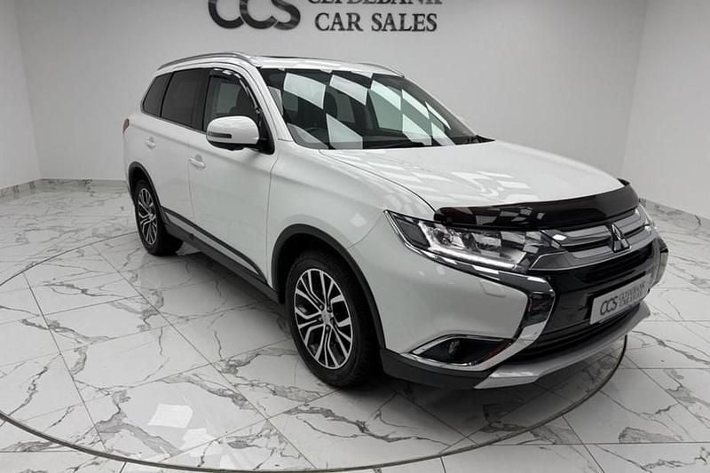 White Used 2018 Mitsubishi Outlander SUV | £15,295 (Fair price) - Image 1/1