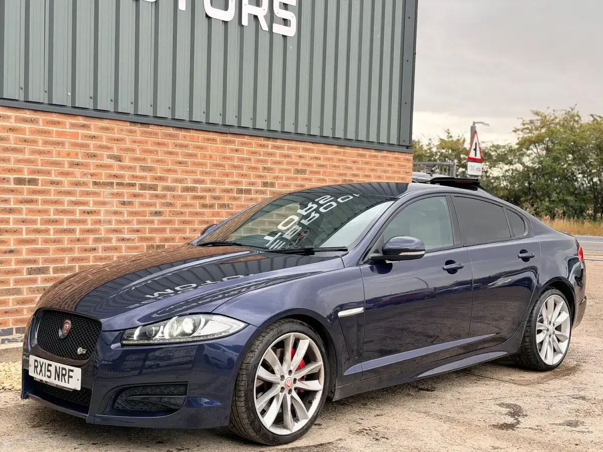Used Jaguar XF Portfolio 271 HP (199 kW) 2015 Blue Sedan