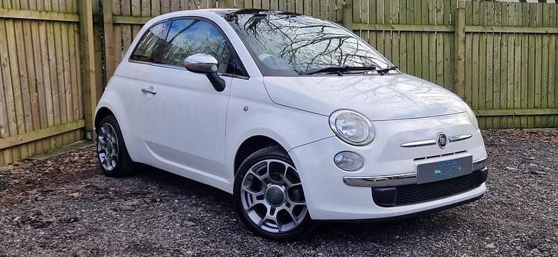 Used Fiat 500 Lounge 100 HP (73 kW) 2008 White Hatchback