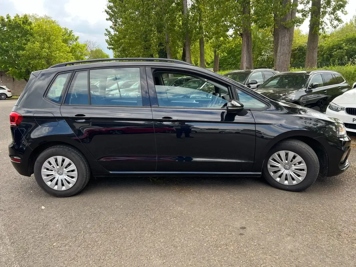 Used VW Golf Sportsvan S 116 HP (85 kW) 2018 Black MPV