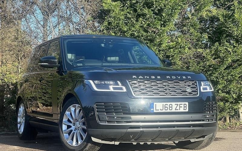 Used 2020 Land Rover Range Rover Vogue SUV | £26,990 (Super price) - Image 1/2