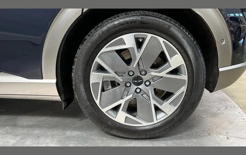 Used Genesis GV60 Premium 167 kW (228 HP) 2024 Blue SUV