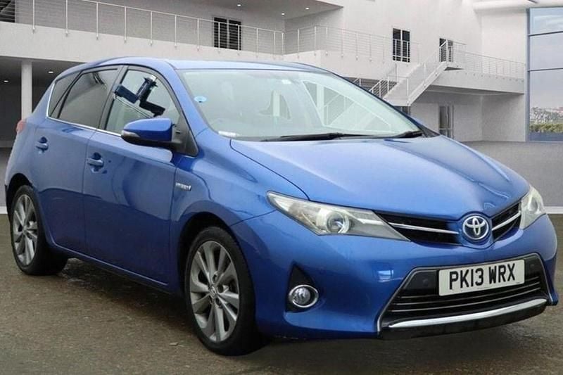 Used 2013 Toyota Auris Hybrid | £8,490 (Fair price) - Image 1/1