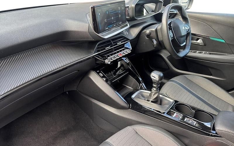 Używany Peugeot 208 Allure+ 102 KM (75 kW) 2022 Szary Hatchback
