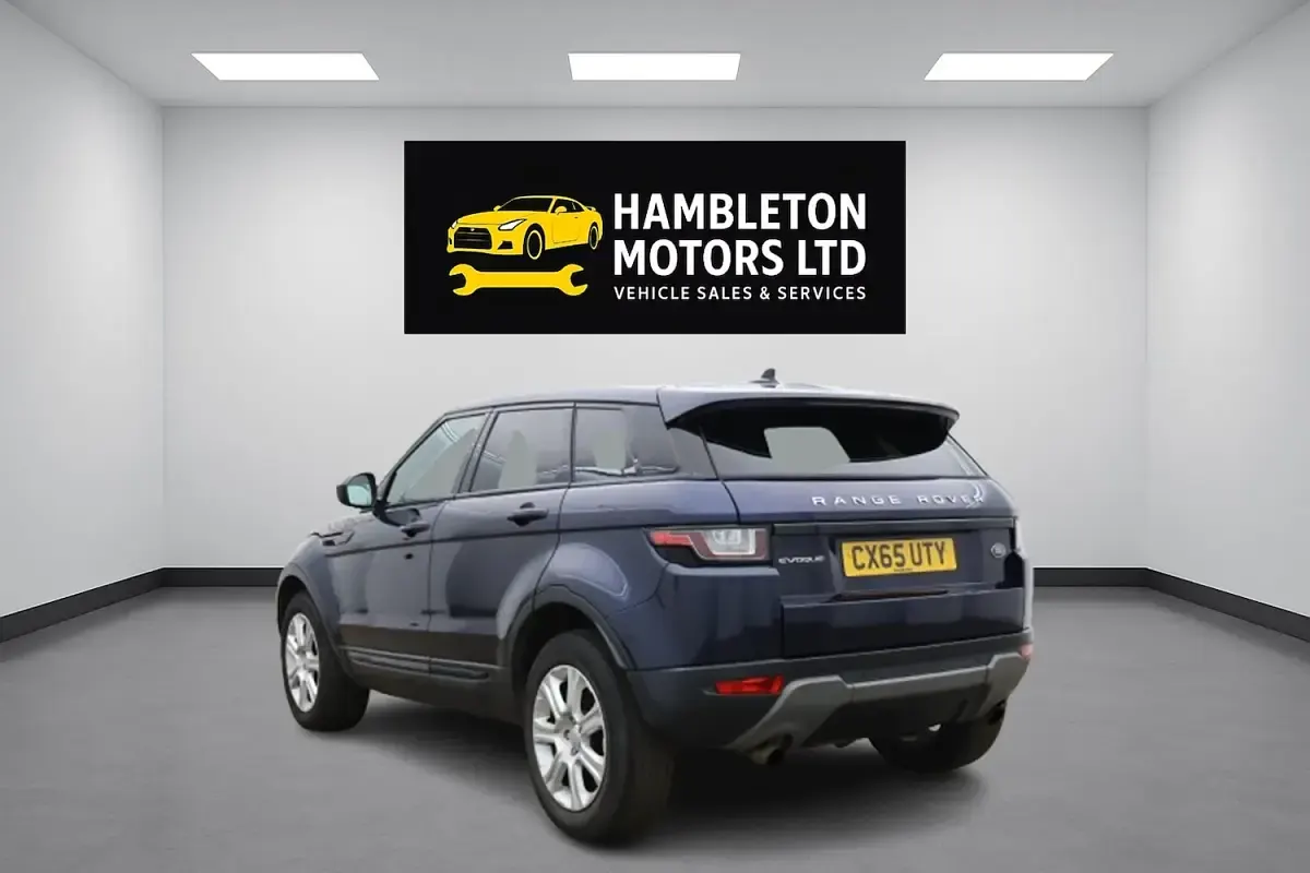Used Land Rover Range Rover evoque SE 180 HP (132 kW) 2015 Blue Estate