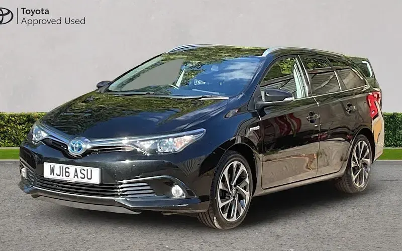 Used Toyota Auris Touring Sports Design 136 HP (100 kW) 2017 Estate