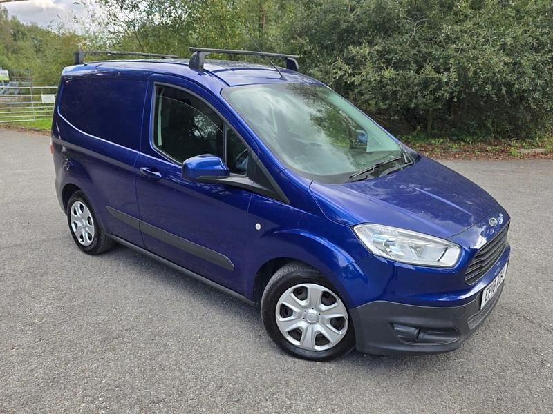 Blue Used 2018 Ford Transit Trend Van | £4,495 (Fair price) - Image 1/4