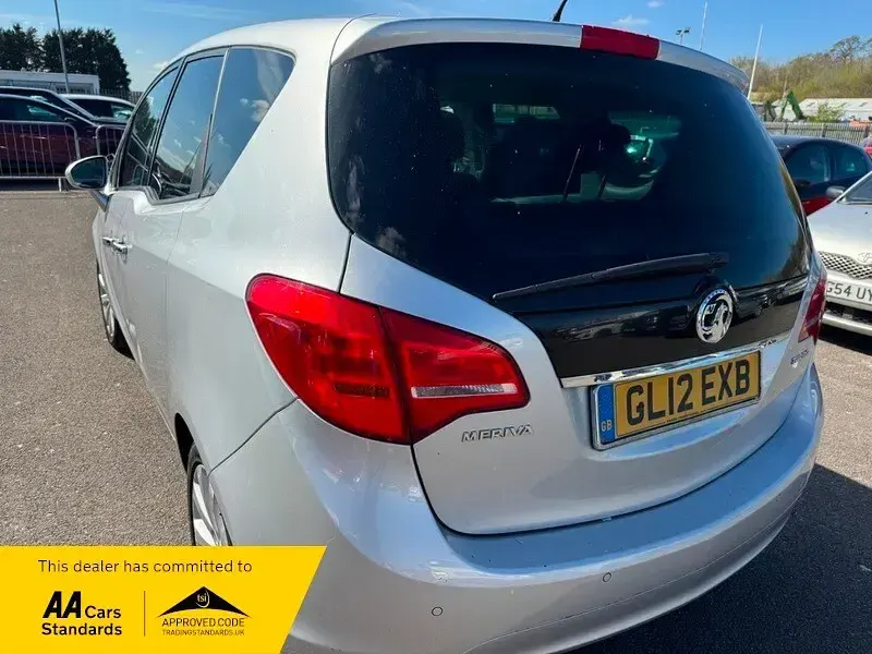 Used Vauxhall Meriva 118 HP (86 kW) 2012 Silver MPV