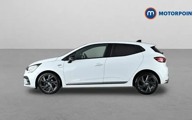 Used Renault Clio RS Line 90 HP (66 kW) 2023 White Hatchback