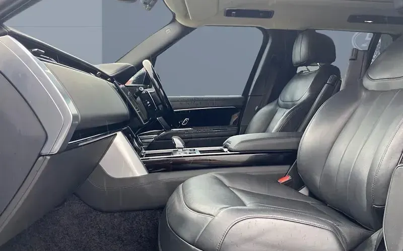 Used Land Rover Range Rover Autobiography 530 HP (389 kW) 2025 SUV
