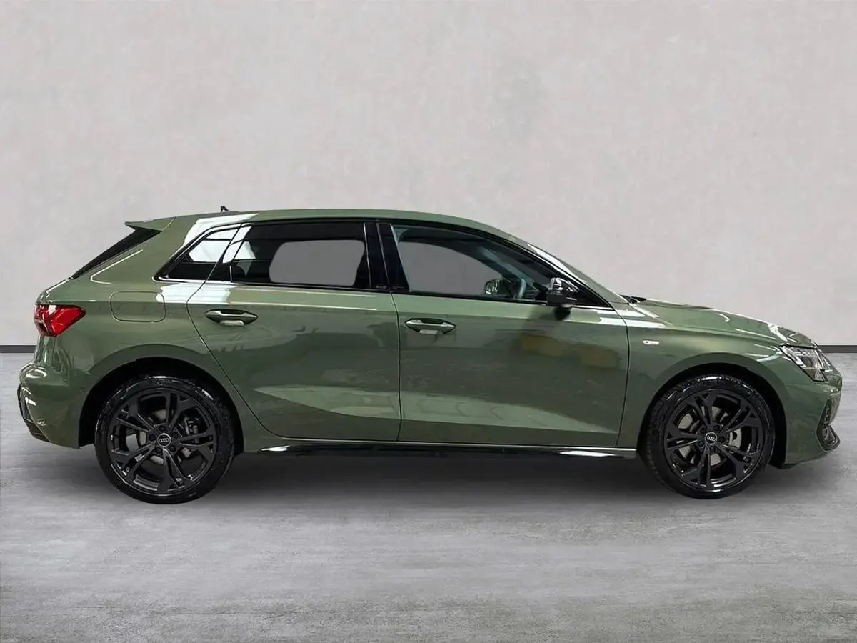 Used Audi A3 e-tron Black Edition 204 HP (150 kW) 2026 Green Hatchback