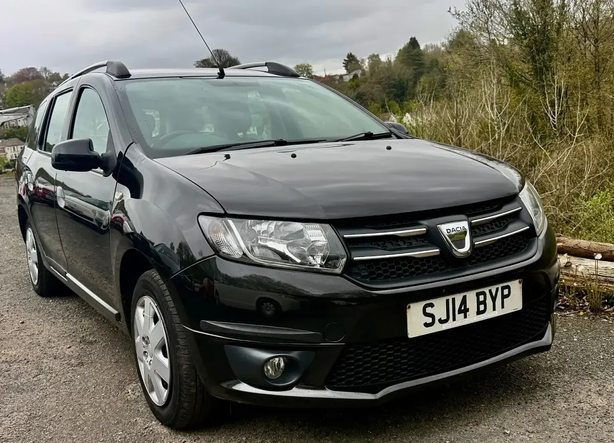 Used Dacia Logan MCV Lauréate 75 HP (55 kW) 2014 Black Estate