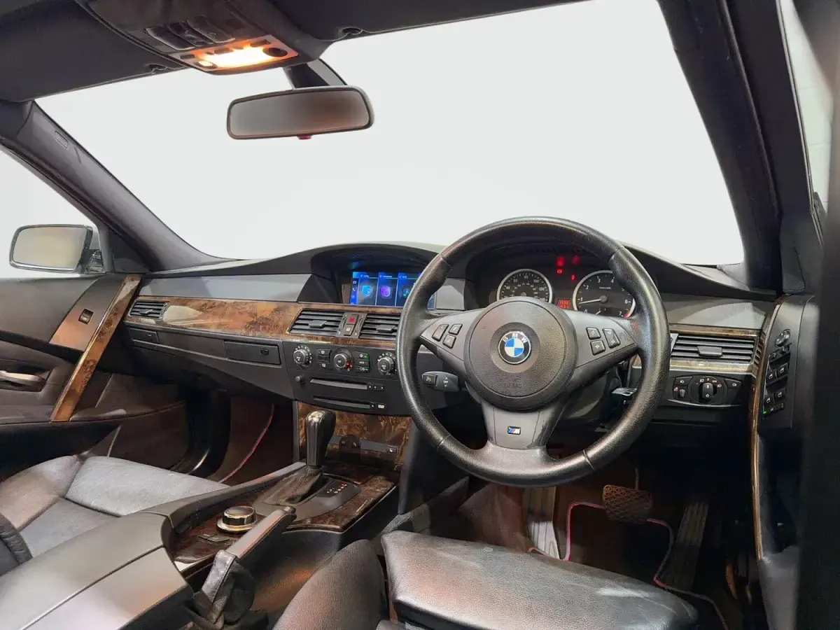 Used BMW 550 M Sport 367 HP (269 kW) 2006 Grey Estate