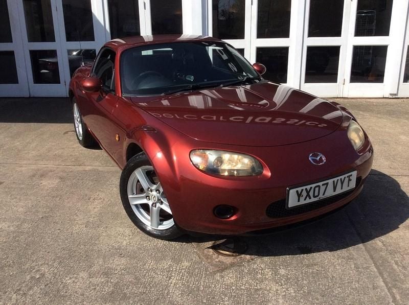 Usado Mazda MX5 160 HP (117 kW) 2007 Vermelho Cabrios