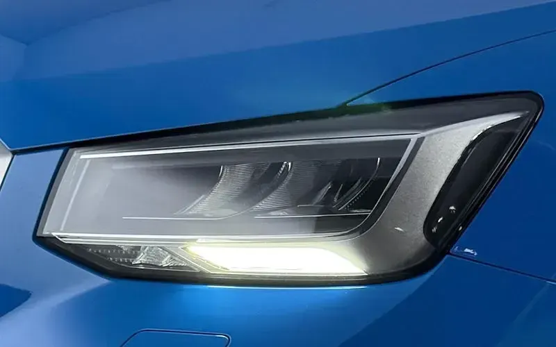 Used Audi Q2 S-Line 150 HP (110 kW) 2023 Blue SUV