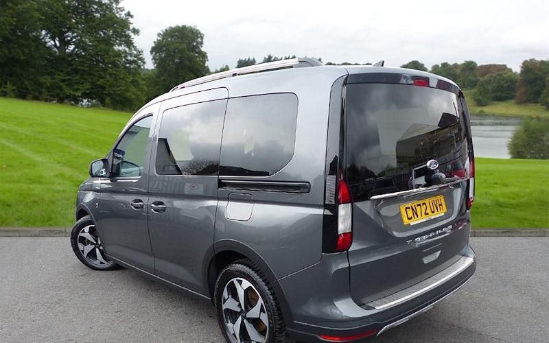 Used Ford Tourneo Active 122 HP (89 kW) 2024 Estate