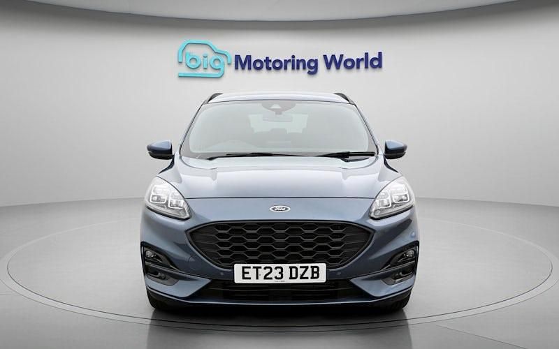 Käytetty Ford Kuga ST-Line 150 HP (110 kW) 2023 Sininen Katumaasturi