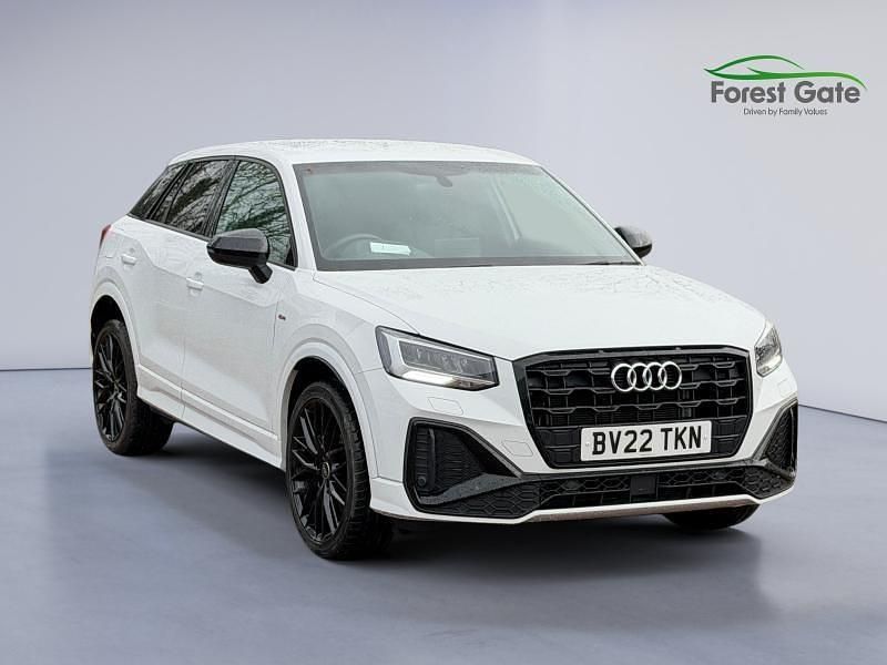 Used Audi Q2 Black Edition 150 HP (110 kW) 2022 White SUV