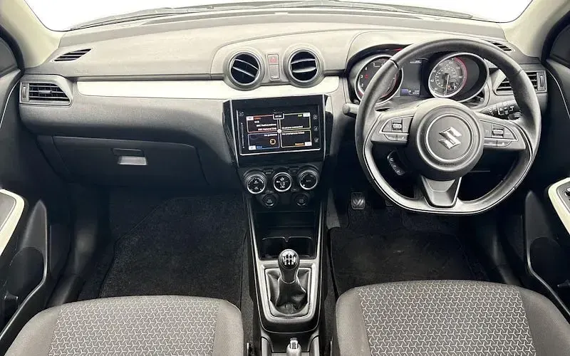 Used Suzuki Swift SZ5 111 HP (81 kW) 2017 White Hatchback