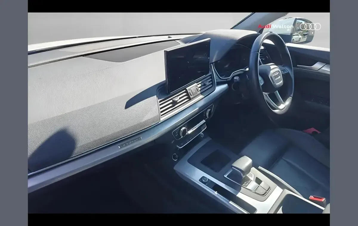 Used Audi Q5 Sport 261 HP (191 kW) 2023 White SUV