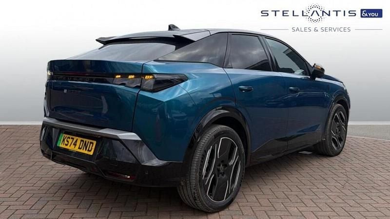 Used Peugeot e-3008 GT 152 kW (207 HP) 2024 Blue SUV