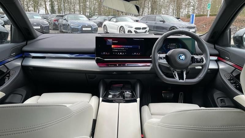 Used BMW 530e M Sport 295 HP (216 kW) 2025 Grey Estate