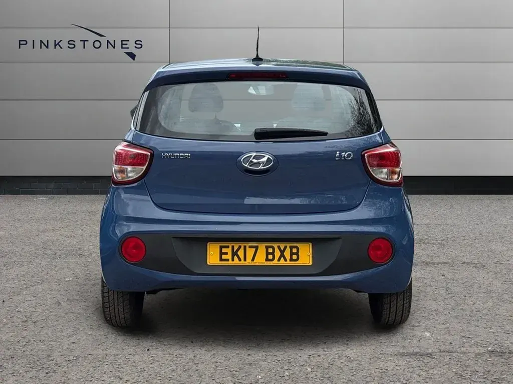 Usado Hyundai i10 SE 67 CV (49 kW) 2017 Azul Utilitario