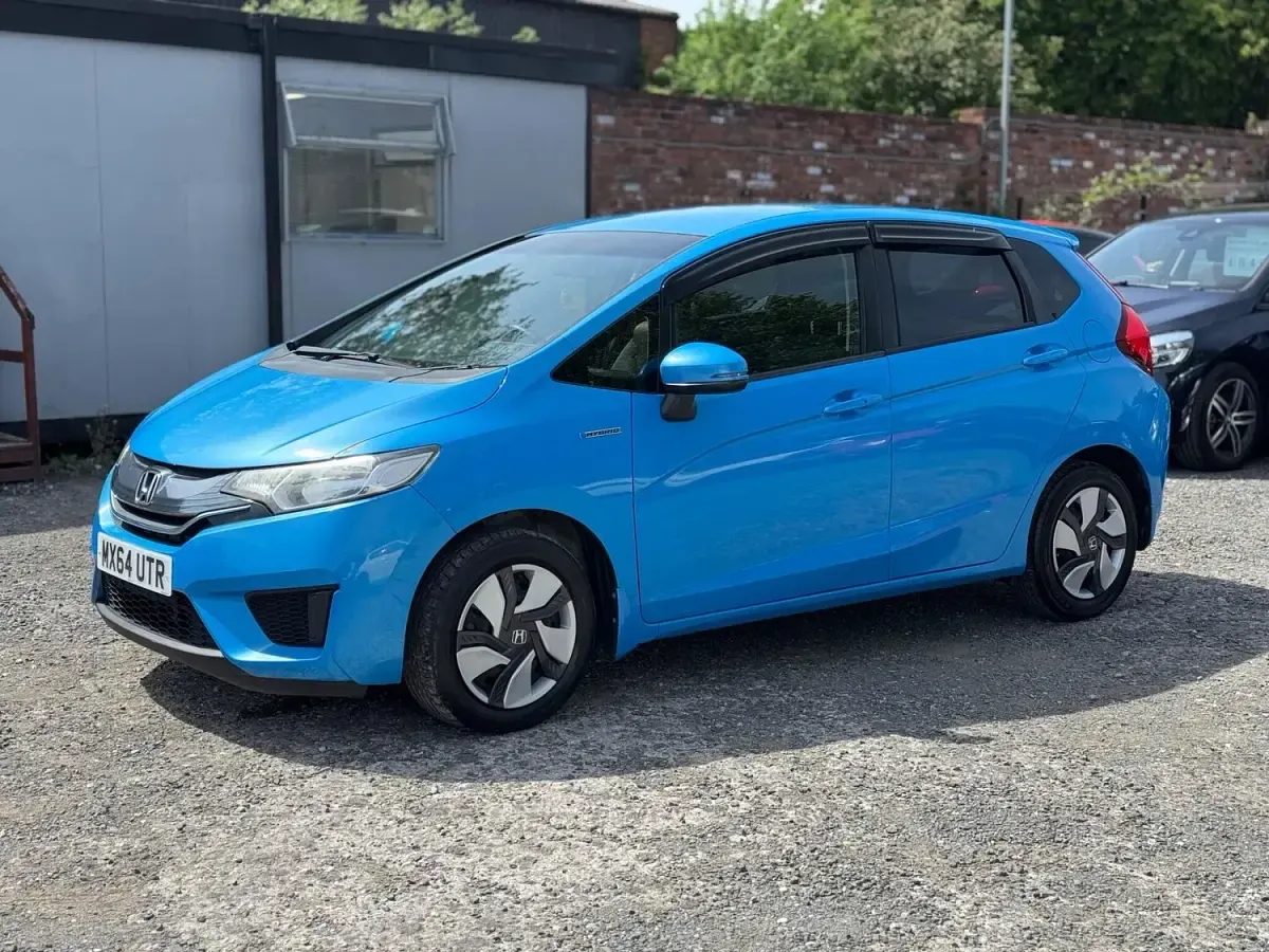 Używany Honda Fit Hybrid 109 KM (80 kW) 2026 Niebieski Hatchback