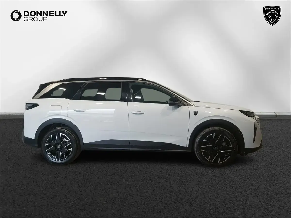 Used Peugeot 5008 GT 134 HP (98 kW) 2025 White SUV