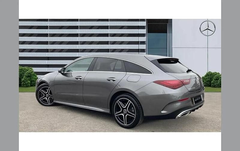 Used Mercedes CLA200 Executive 161 HP (118 kW) 2025 Grey Estate