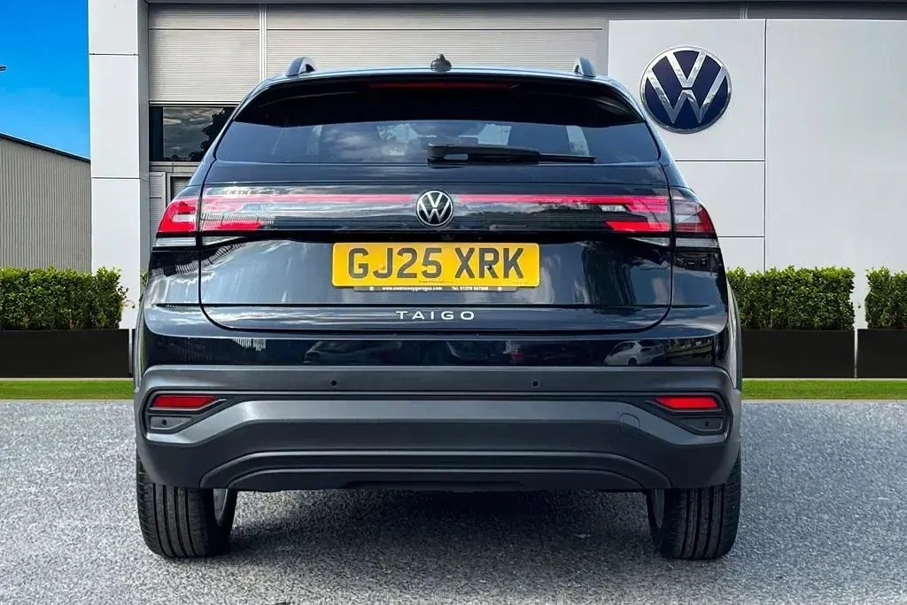 Used VW Taigo Match 115 HP (84 kW) 2025 Black SUV