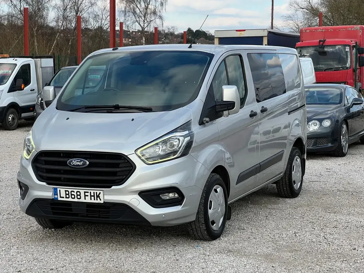 Used Ford Transit Custom Trend 170 HP (125 kW) 2019 Silver Van