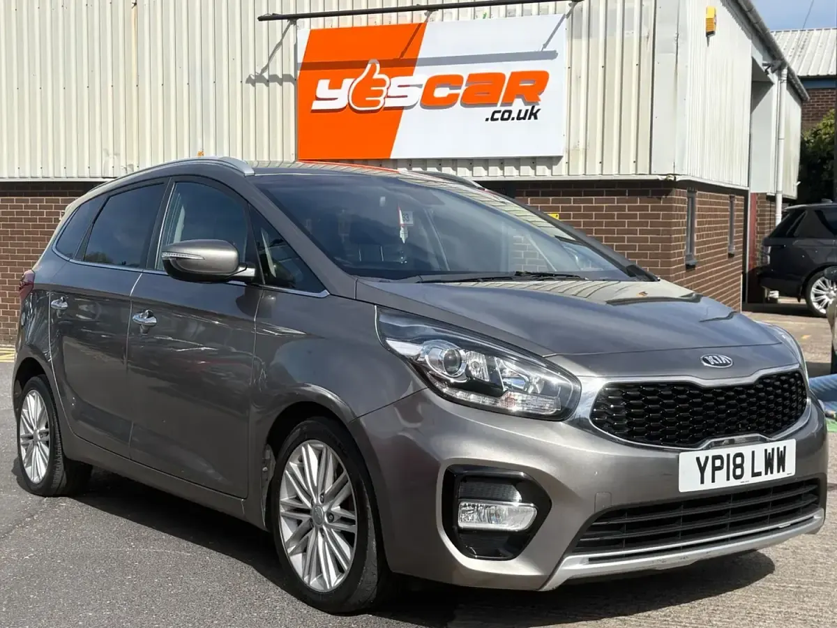 Used Kia Carens 139 HP (102 kW) 2018 Silver MPV