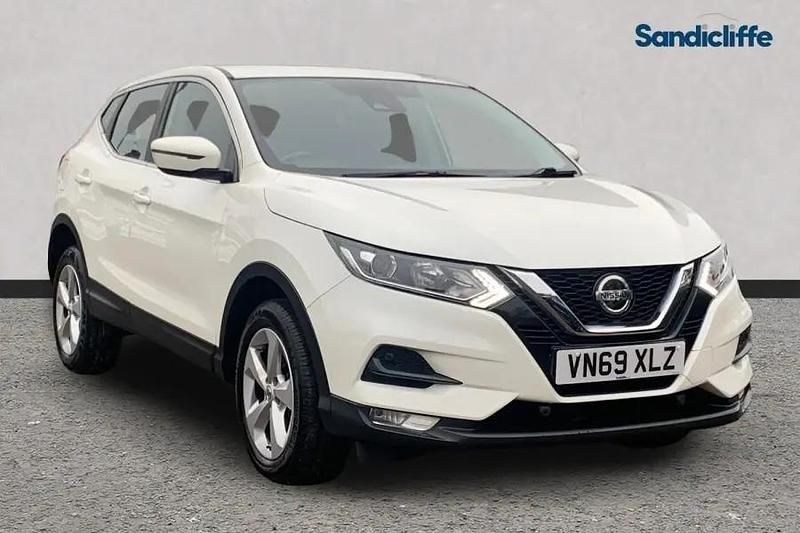 White Used 2019 Nissan Qashqai Acenta Premium SUV | £10,250 (Super price) - Image 1/4