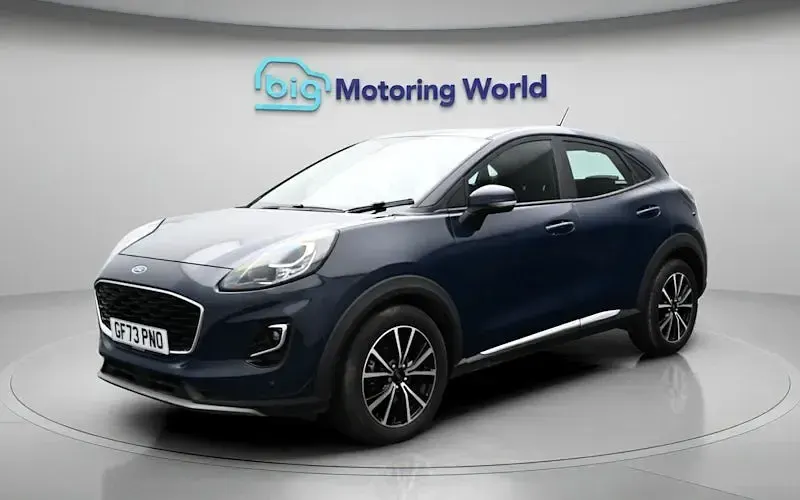 Käytetty Ford Puma Titanium 125 HP (91 kW) 2023 Sininen Katumaasturi