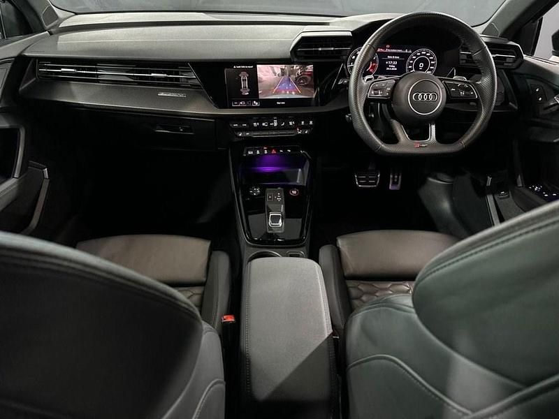 Usado Audi RS3 Comfort 400 CV (294 kW) 2022 Gris Berlina