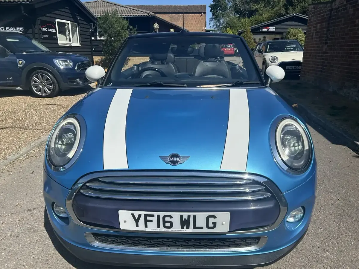 Used Mini Cooper Cabriolet 134 HP (98 kW) 2016 Blue Cabriolet