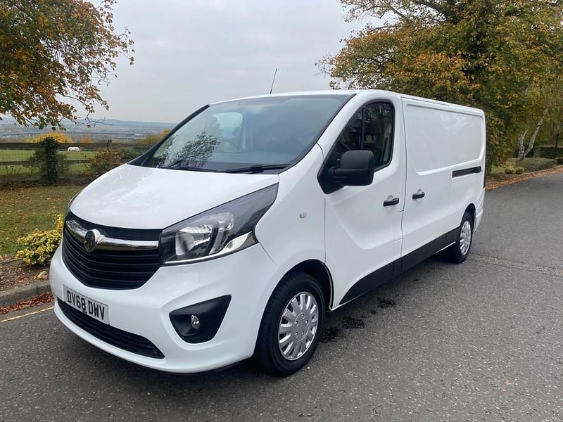 Gebraucht Vauxhall Vivaro Sportive 125 PS (91 kW) 2018 Weiß Van / Kleinbus