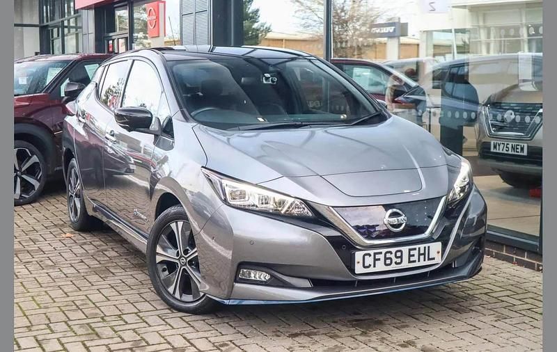Grey Used 2020 Nissan Leaf Tekna Hatchback | £12,648 (Fair price) - Image 1/4