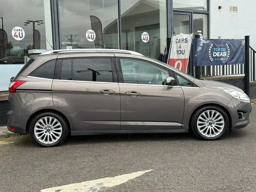 Used Ford Grand C-Max Titanium 140 HP (102 kW) 2014 Brown MPV
