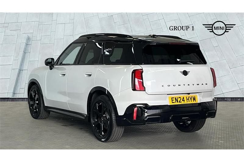 Used Mini Countryman Sport 170 HP (125 kW) 2024 Nanuq white SUV