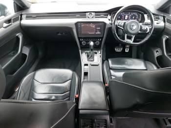 Usado VW Arteon R-line 190 HP (139 kW) 2020 Cinzento Citadino