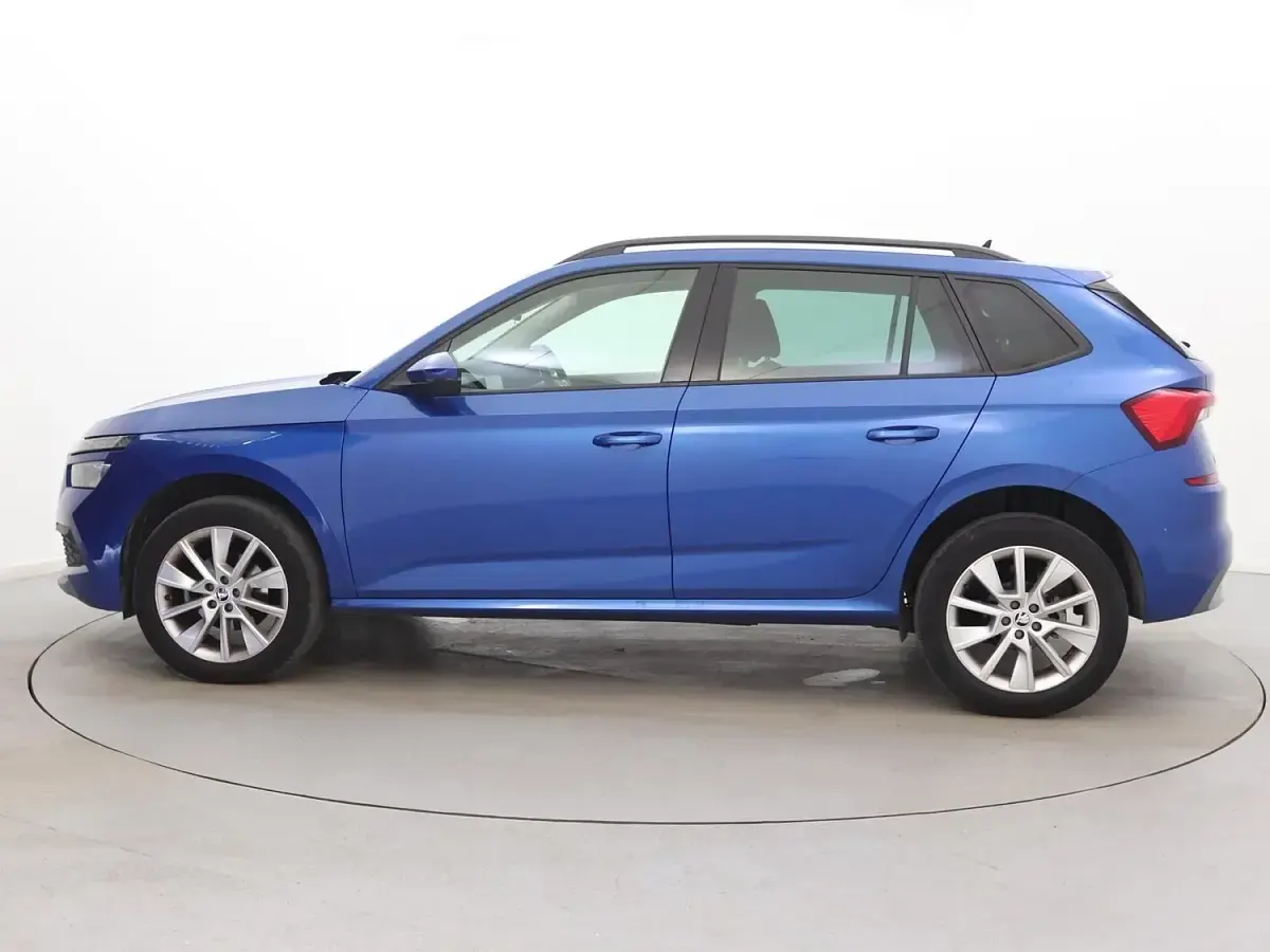 Used Skoda Kamiq SE Drive 110 HP (80 kW) 2023 Blue SUV