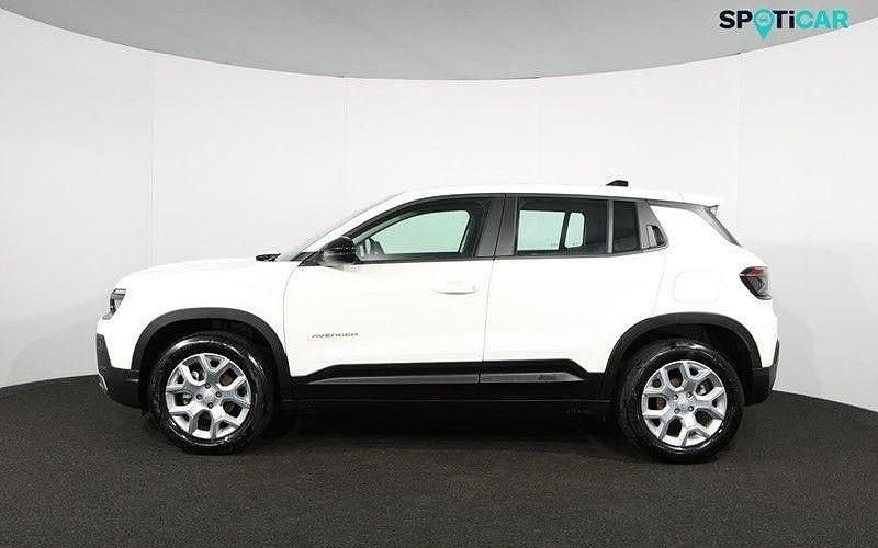 Used Jeep Avenger Altitude 101 HP (74 kW) 2025 White SUV