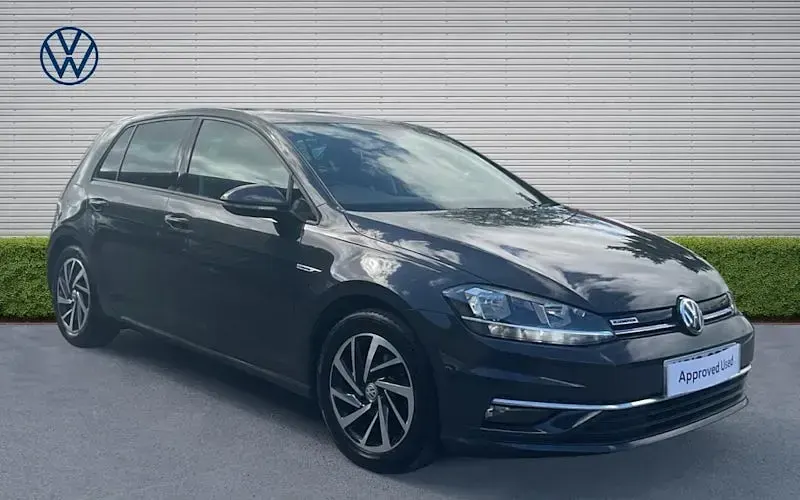 Used VW Golf VII Match 131 HP (96 kW) 2019 Hatchback