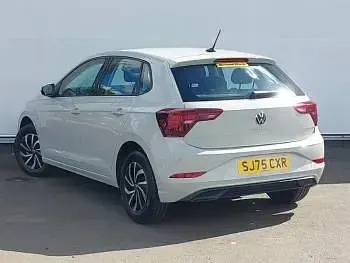 Usado VW Polo Life 80 CV (58 kW) 2025 Gris Utilitario